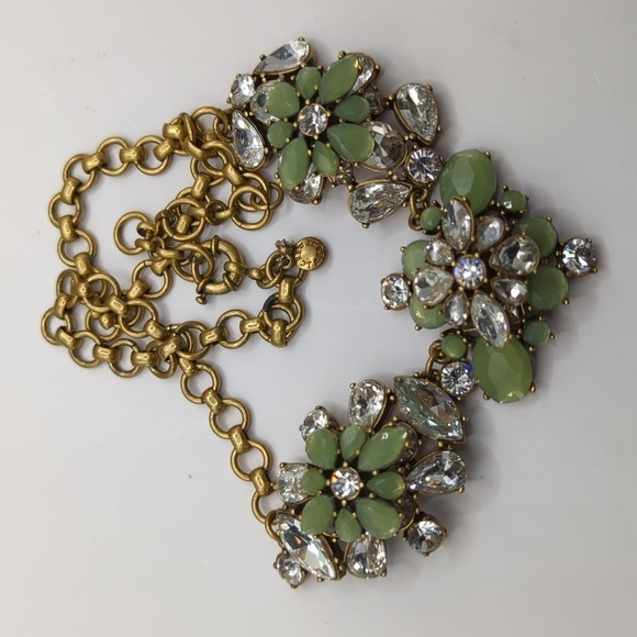 J. Crew Chunky Sage Green Crystal Bib Flower Statement Necklace EUC 22" long - Picture 5 of 7